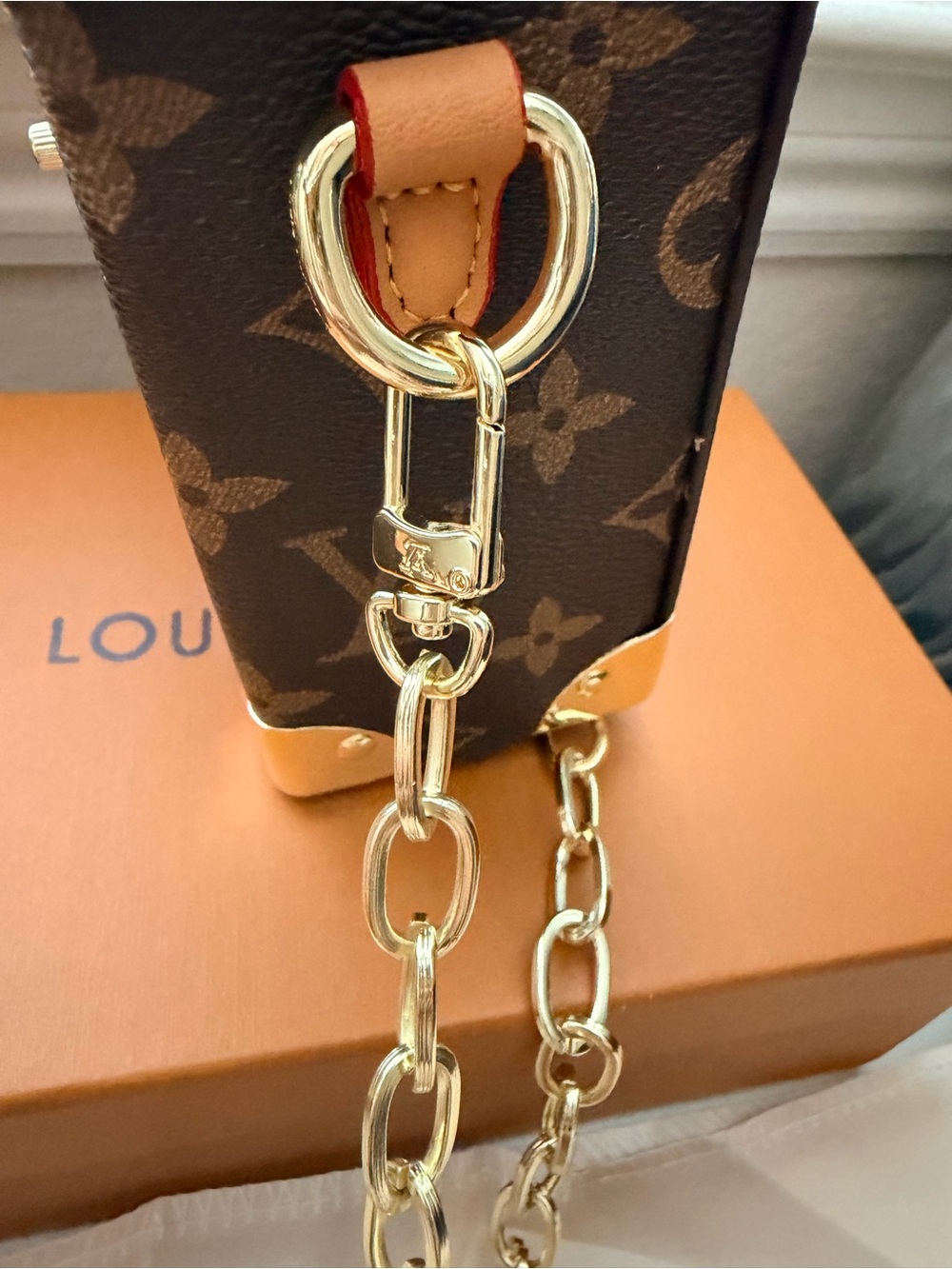 Brown Monogram Mini Trunk camera box Crossbody Bag - Picture 5 of 11